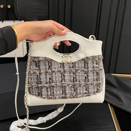 31 Luxury Tweed Women Shoulder Bag Quilted Leather Quilted Black And White Two Tone Classic Crossbody Designer Wallet Gold Hardware Retro Underarm Bag Suitcase 23CM