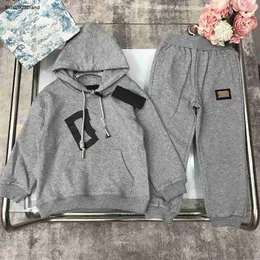 Baby-Trainingsanzüge, modisches Hoodie-Set für Jungen und Mädchen, Größe 100–150 cm, 2-teilig, Schnür-Hoodie und Sporthose, 25. September