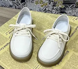 Мокасины Женские модельные туфли 2023 Дизайнерская модная удобная обувь с острым носком для вечеринок Женская обувь на плоской подошве