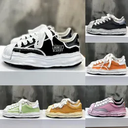 MMY Projektant butów Rozpuszczenie butów płóciennych w stylu Casual Shoe Kobiety mężczyźni koronkowe maison mihara yasuhiro gumowe trenerzy Sneaker