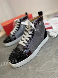 2023 Luxurys Designer Red Bottoms Casual Shoes Loafere Rivets Low Studed Designers Shoe Mens Women Fashion bottomes Trainers hj210302