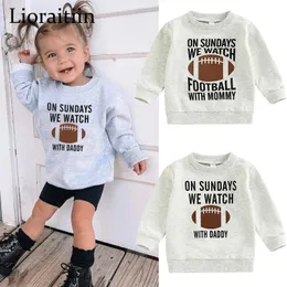 Hoodies Sweatshirts 0902 Lioraitiin 06Years Toddler Kids Girl Boy Sweatshirt Ball Season Daddy Mommy Letters Football Print Pullover Tops 230927
