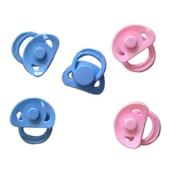 Dockor 10st/Lot Magnet Pacifier för återfödda dockor Pacifier Nipples Pink Blue White Color Magnetic Dummy Fit For Reborn Babies DIY 230928