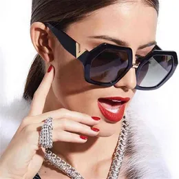 Luxury Square Sunglasses Ladies Fashion Classic Brand Designer Retro Sun Glasses Women Sexy Eyewear Unisex Shades269J