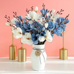 Dekorativa blommor 1 bunt 5forks 20heads Silk Flower Simulation Artificial Magnolia Arrangement Wedding Bouquet Home Table Decoration