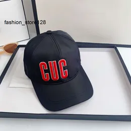 Good Summer Sports Designer Ball Caps زوجين رسائل أزياء ثلاثية الأبعاد تطريز العطلات سفر لونين كاسكيت