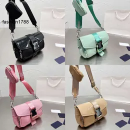 Bolsa de Ombro Bolsa de Ombro Bolsas de Noite Top Qualitys Crossbody Bag Nova Reedição Nylon Luxurys Designers Bolsas Mini Hobo Mulheres Bolsas de Ombro Bolsa Carteira Backpa