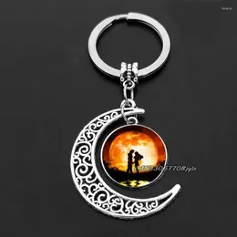 Keychains Lovers Under Moonlight Glass Cabochon Crescent Moon Keychain For Women Romantic Valentine's Day Present