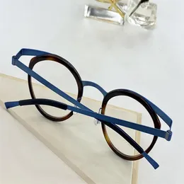 Ultra light design titanium eyeglass frame Brand screw high quality men's and women's glasses frame 9722234J