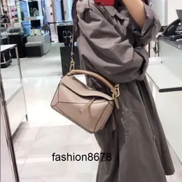 top Luxurys Duffel Bags Fashion Geometry Designers Shoulder Bags Pillow Bag Crossbody Clutch Leather Handbags Messenger Women Tote Handbag Wallet Geometric
