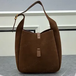 Designer Underarm Hobo Bags Le 5 A 7 Suede Tote Shoulder Bag äkta Leather Lady Luxury Fall Winter Woman Fashion Handväskor Klassisk armhålkoppling 7A Kvalitet