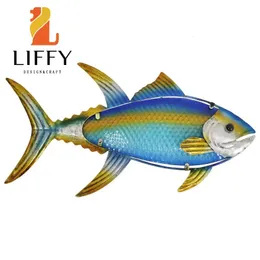 Decorative Objects Figurines Home Metal Fish Wall Art for Garden Decoration Outdoor Animales Jardin with Colourfull Glass Statues and Sculptures Yard 230928
