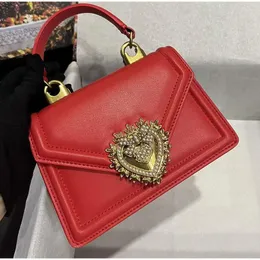 Akşam çantaları kadınlar moda inek deri zincir çantası marka tasarımcısı inci kız omuz çantası en kaliteli kadın parti toplantı çanta 2023