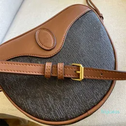 Designer- Ladies Bags Fashion Street Style Messenger Bag High Quality Handbag Leather Heart-Shaped Designers Bags case