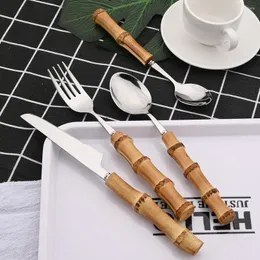 Set di posate Set di posate con manico in bambù creativo Stoviglie in legno naturale Cucina in acciaio inossidabile Coltello Forchetta Cucchiaio Cena