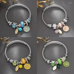 Bangle 4 Colours Daisy Charms Mężczyźni Regulowana bransoletka ze stali nierdzewnej dla kobiet Śliczne słońce Flower Bead DIY Fashion Bijoux Hurt