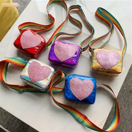 2020 Summer Pu Fashion New Bag Children Girls Discag Sumbper Zipper pu Leatehr блестящий сердечный отпечаток крест -кубик для плеча мессенджера187c