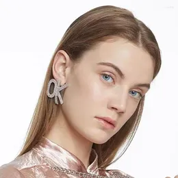 Studörhängen 2023 Fashion Claw Chain Series Letters OK Metal Women's Jewelry Accessories Aretes de Mujer