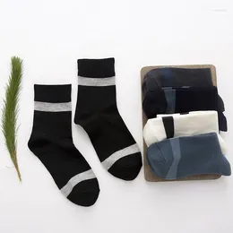 Calcetines de invierno para hombre, calcetín informal a rayas de algodón puro para hombre, ventilación de ocio con movimiento a rayas a la moda