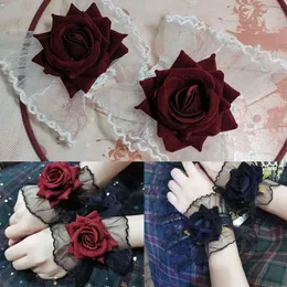 Ginocchiere cinturino da polso gotico per ragazze donne abbigliamento quotidiano manica decorativa in pizzo antiscivolo con puntelli cosplay di design in rosa colorata
