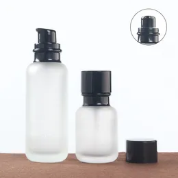 Glasflaska kosmetiska paket plastlock 50 ml 110 ml 150 ml frostglas￶gon gr￤dde kosmetisk beh￥llare