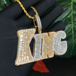 2023 New Iced Out Bling Letters King Ciondolo Collana Two Tone Color Baguette CZ Zircon Charm Uomo Donna Gioielli Hip Hop