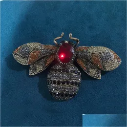 Pins broszki szpilki muylinda vintage rhinstone pszczoła kryształ 2 kolor luksusowy niebieski czerwony owad i dla kobiet biżuteria biżuteria