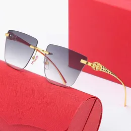 Solglasögon Kvinnor Mens Designer Solglasögon med Box Fashion Luxury Brand Glasses Frameless Overzied Designers Big Leopard Gold Gelgass Bra