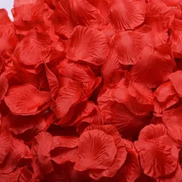Kwiaty dekoracyjne 100pcs Fałszywe płatki róży jedwabne kolorowe dekoracje imprezowe sztuczne romantyczne małżeństwo weselne na walentynkowe prezenty
