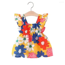 Девушка платья 2023 Лето богемия летающий рукав плиссированные цветочные печатные вечеринки пляж детская принцесса