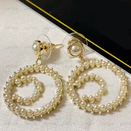 Luxury Pearl Circle Love Earring Designer Stud Fashion Loop örhängen Charmiga diamantsmycken 925 Silver C -studs för kvinnor gåva med låda Ny