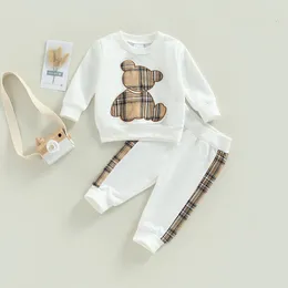 مجموعات الملابس 0 24m Baby Girls ملابس الخريف المولودة طفلًا طويلًا الأكمام منقوشة من طراز Bear Tops Sweatshirt Pants Underiits Upitsuits 230105