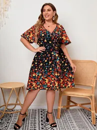 Plus Size Dresses Women's V-ringning Lace Up Print A-Line Swing Casual Holiday Bat Hylsa stor klänning XL-5XL