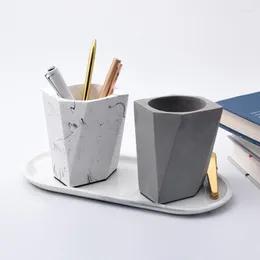 Lagringsflaskor nordisk industriell stil cement geometri penna hållare kreativt hem skrivbord makeup borströr ornament