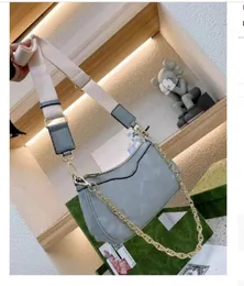 Women Cross Body Subaxillary Bag Fashion Shopping Satchels Embroidery Eming Backpack Hobo Handbag Wallet Outdoor Messenger Bags Designer Purses 63 s