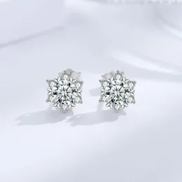 Stud Earrings 925 Sterling Silver Classic Model Snowflake For Women Luxury Flower 50 Points Zirconia