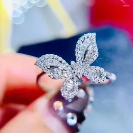 Fedi nuziali Personalità Trendy Animal Butterfly Ring Luxury Silver Color Shine Zircone Festa di fidanzamento Gioielli femminili
