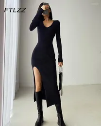 Casual Dresses Spring Autumn Sexy Bodycon Knitted Dress Women V Neck Long Sleeve Vintage Hem Slit Midi Ladies Elegant Sweater