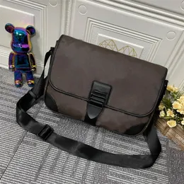 High Street Men Luxurys Projektanci torby Messengers torebki torebki męskie wytłoczone czarna siatka średnia torba na ramię luksusowy portfel crossbody