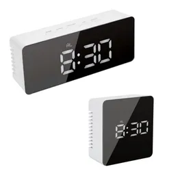 Multifunktionell USB LED Display Mirror Digital Alarm Clock Snooze Funktion Silent Operation Temperatur Display