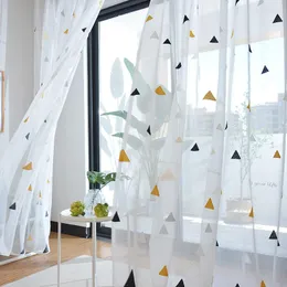 カーテンヨーロッパスタイルの白い刺繍トライアングルチュールカーテンリビングルームのシンプルな半透明のバルコニーベッドルーム