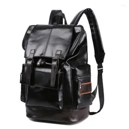 حقيبة الظهر PU Leather Men Men Travel Fathage Vintage Bookbove Bag Bag Brusiness School Business الكتف XA819M