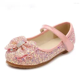 Płaskie buty Dzieci Princess 2023 Dziewczęce cekiny weselne dzieci enfanty dla dzieci na różowy złoty taniec szkolny