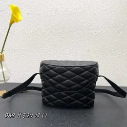 최고 디자이너 Kaia bag Quilted Lambskin 여성 화장품 가방 숄더 가방 송아지 가죽 패션 핸드백 럭셔리 크로스 바디 뉴 2022