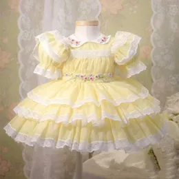 Flickaklänningar 0-8 år baby sommar vintage lolita gul handgjorda blomma broderier prinsessa boll klänning klänning för födelsedag eid semesterfest