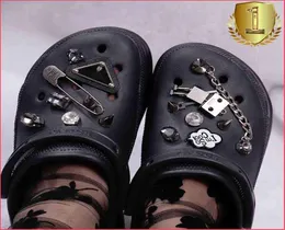 Cool Robot Pin Croc Charms Designer Rhinestone Gem Shoe Decoration Charm för Croc Jibs Clogs Children Children Women Girls Gift6411414