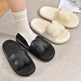 Pantoufles été trèfle forme pour hommes salle de bain sandale diapositives femmes intérieur maison chaussures douche EVA antidérapant doux bout ouvert
