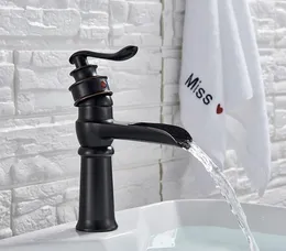 Banyo Lavabo Muslukları Şelale Spout Tek Kolu Musluk Desk Montaj Bir Delik Havza Karıştırıcı Musluklar Pirinç ve Soğuk Yıkama Taps1