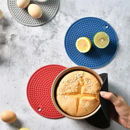 Table Mats Heat Insulation Mat Silicone Tableware 18CM Large Size Round Pad Pot Holder Resisitant Placemat Kitchen Accessories