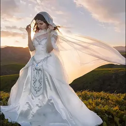 Abiti da sposa a-line gotici con ricamo avvolgente Renaissance Fantasy Vamtorian Vampires Country Wedding Gowns con manica fata